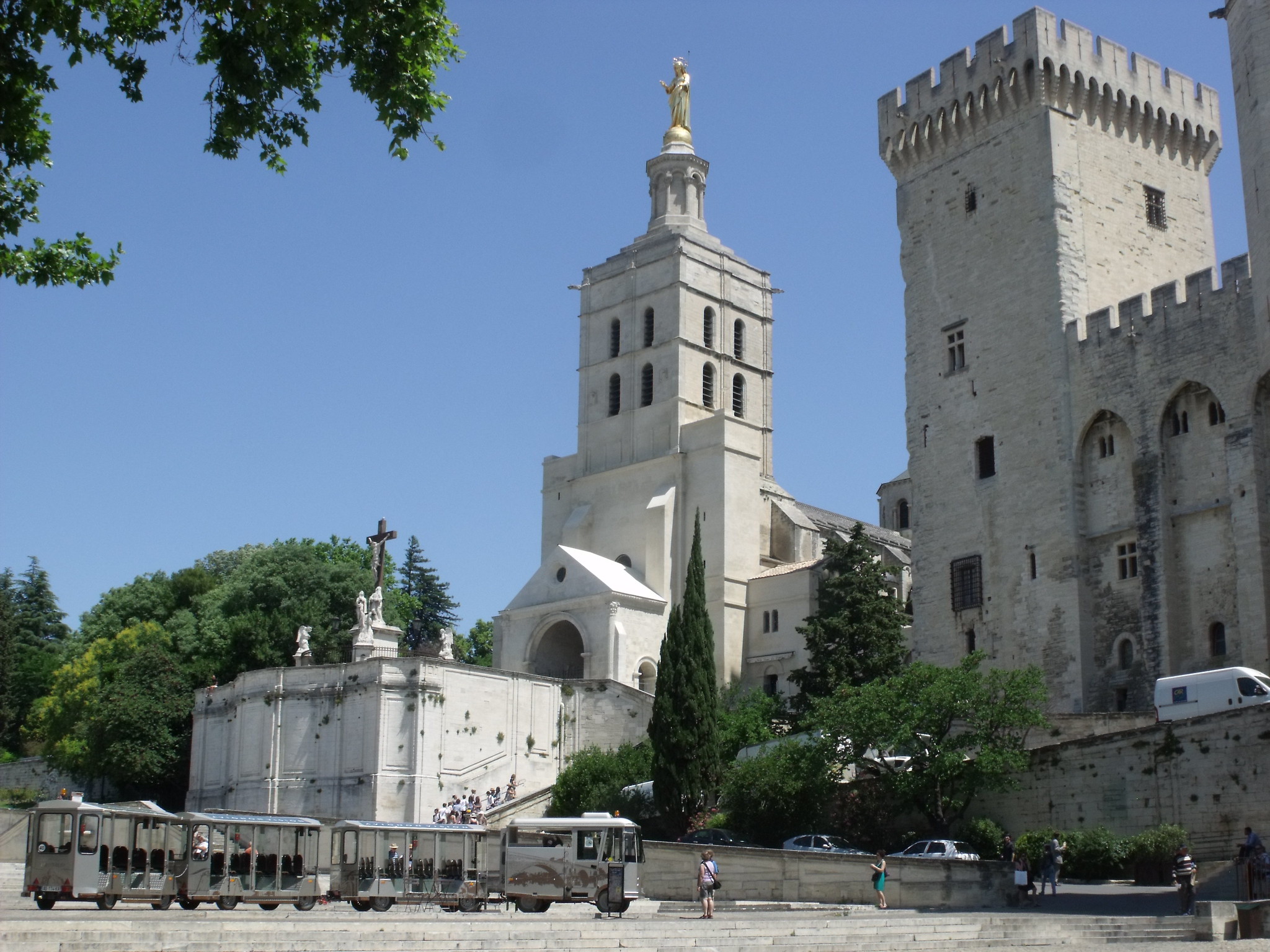 Khám Phá Du Học Pháp Tại Thành Phố Avignon