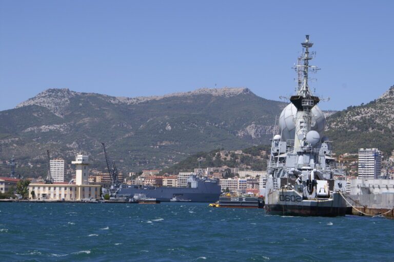 Khám Phá Toulon Lựa Chọn Du Học Pháp Tuyệt Vời
