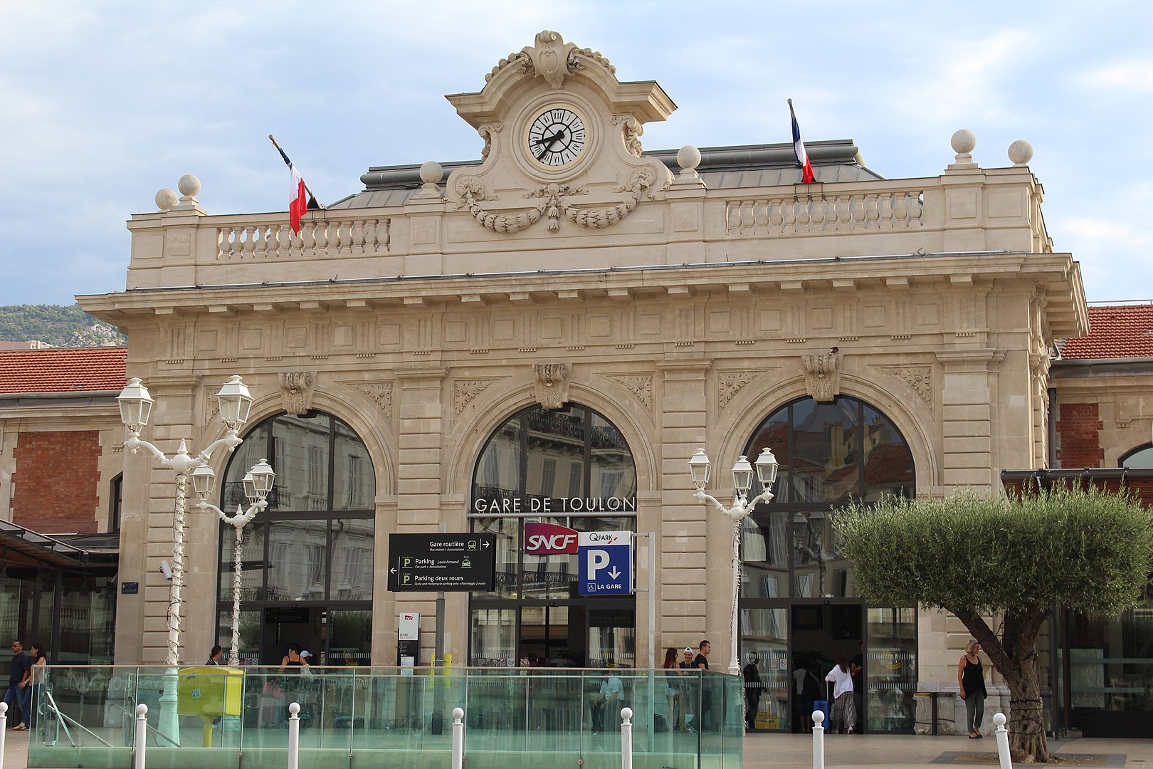 Khám Phá Toulon: Lựa Chọn Du Học Pháp Tuyệt Vời