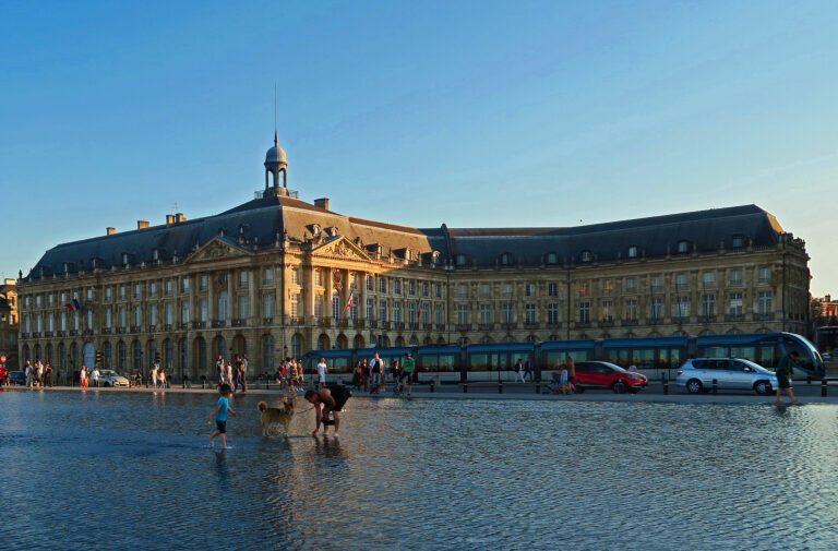 Tìm Hiểu Du Học Tại Thành Phố Bordeaux