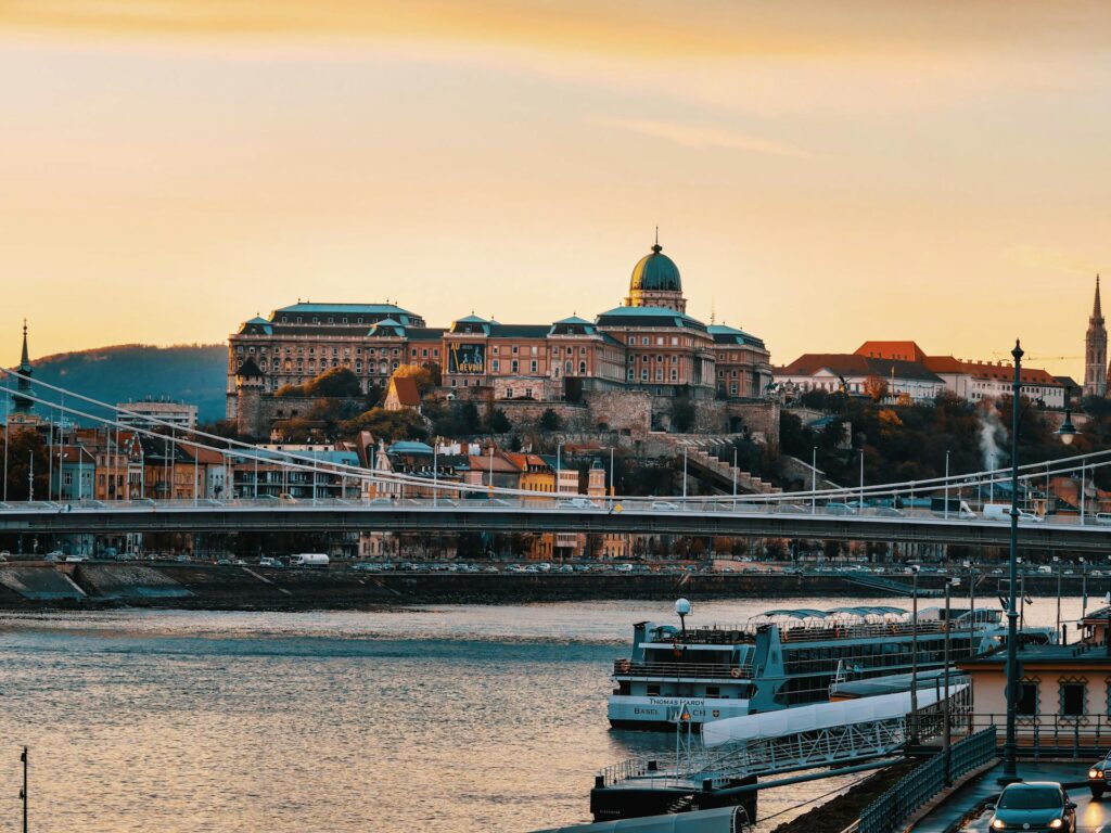 Tại sao chọn Hungary