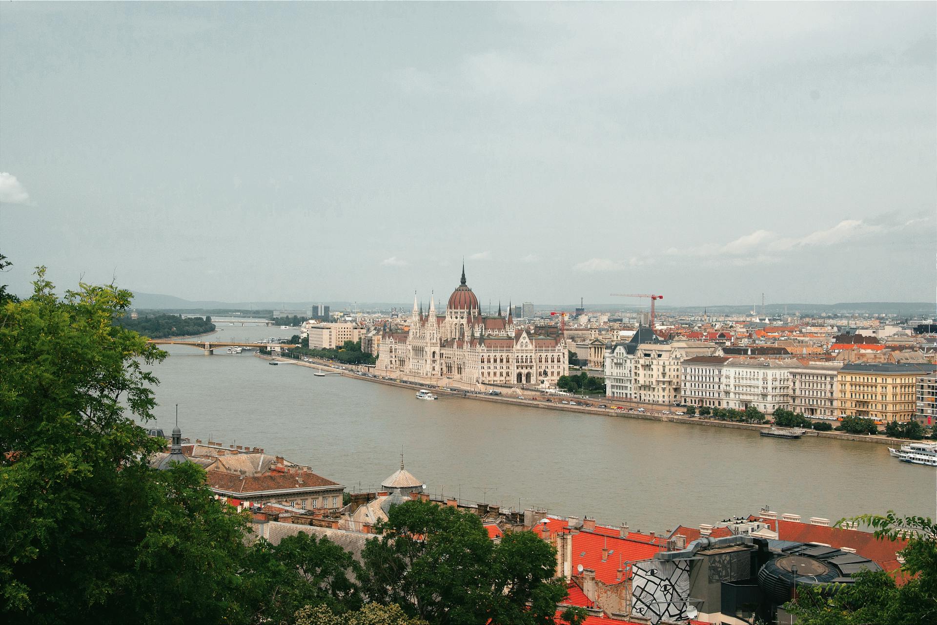 Lợi Ích Khi Du Học Dự Bị Đại Học Tiếng Hungary