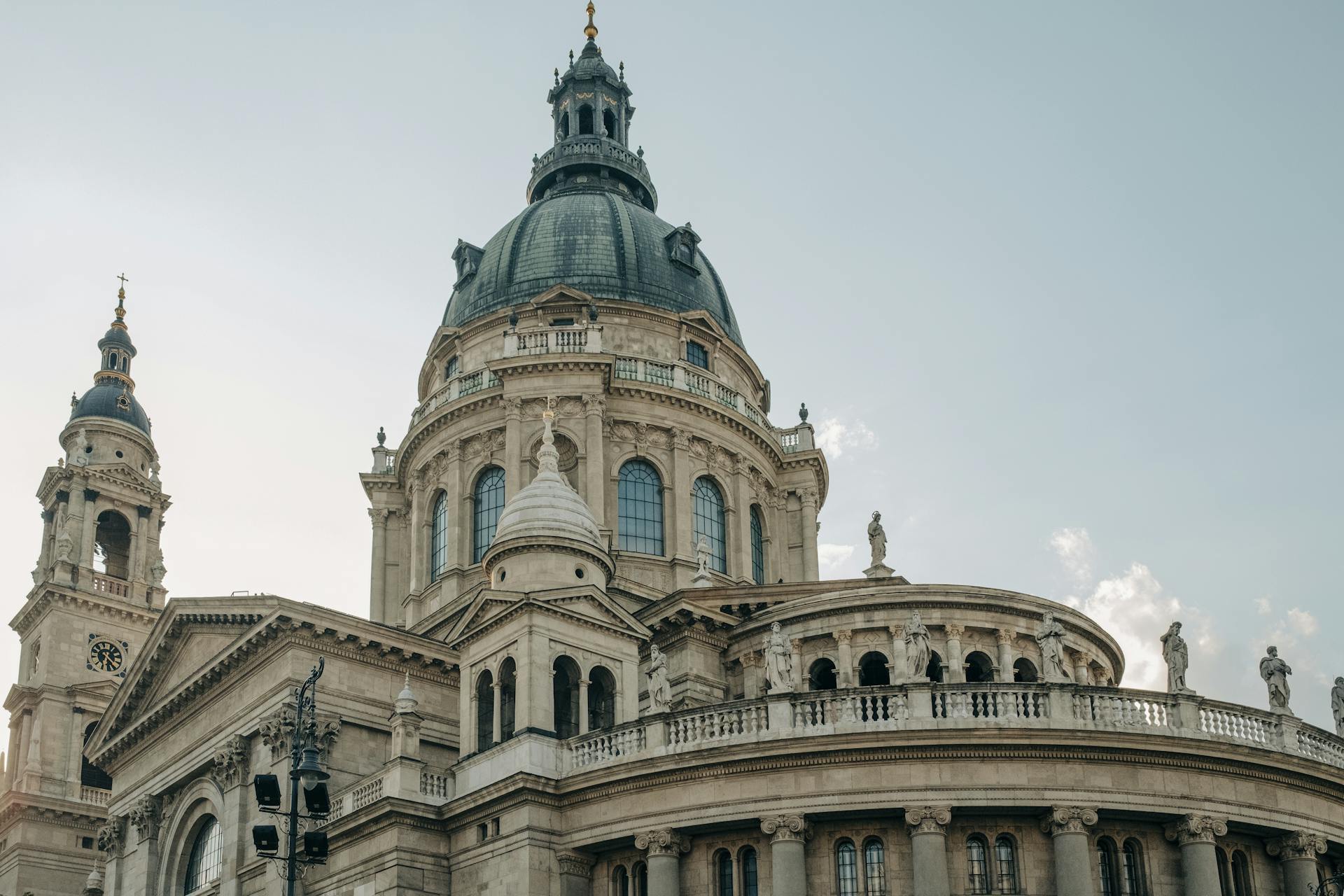 Tại Sao Nên Du Học Hungary Một Điểm Đến Du Học Đầy Thú Vị