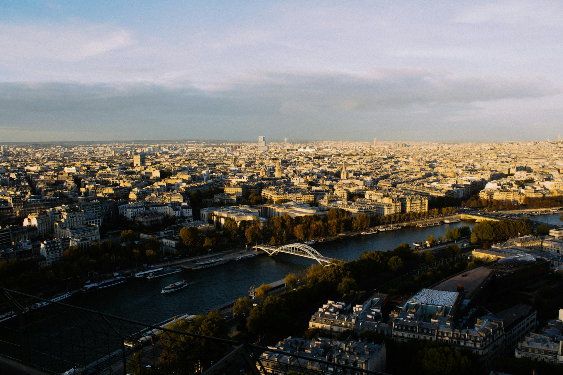 Visa Au Pair Pháp Là Gì Cánh Cửa Mở Ra Một Hành Trình Trưởng Thành