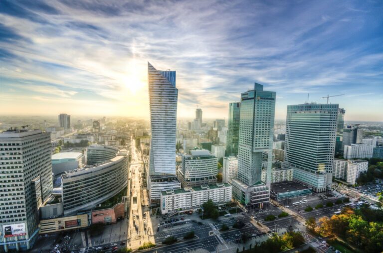 Thay Đổi Tương Lai Với Chương Trình Thực Tập Sinh Châu Âu 2027